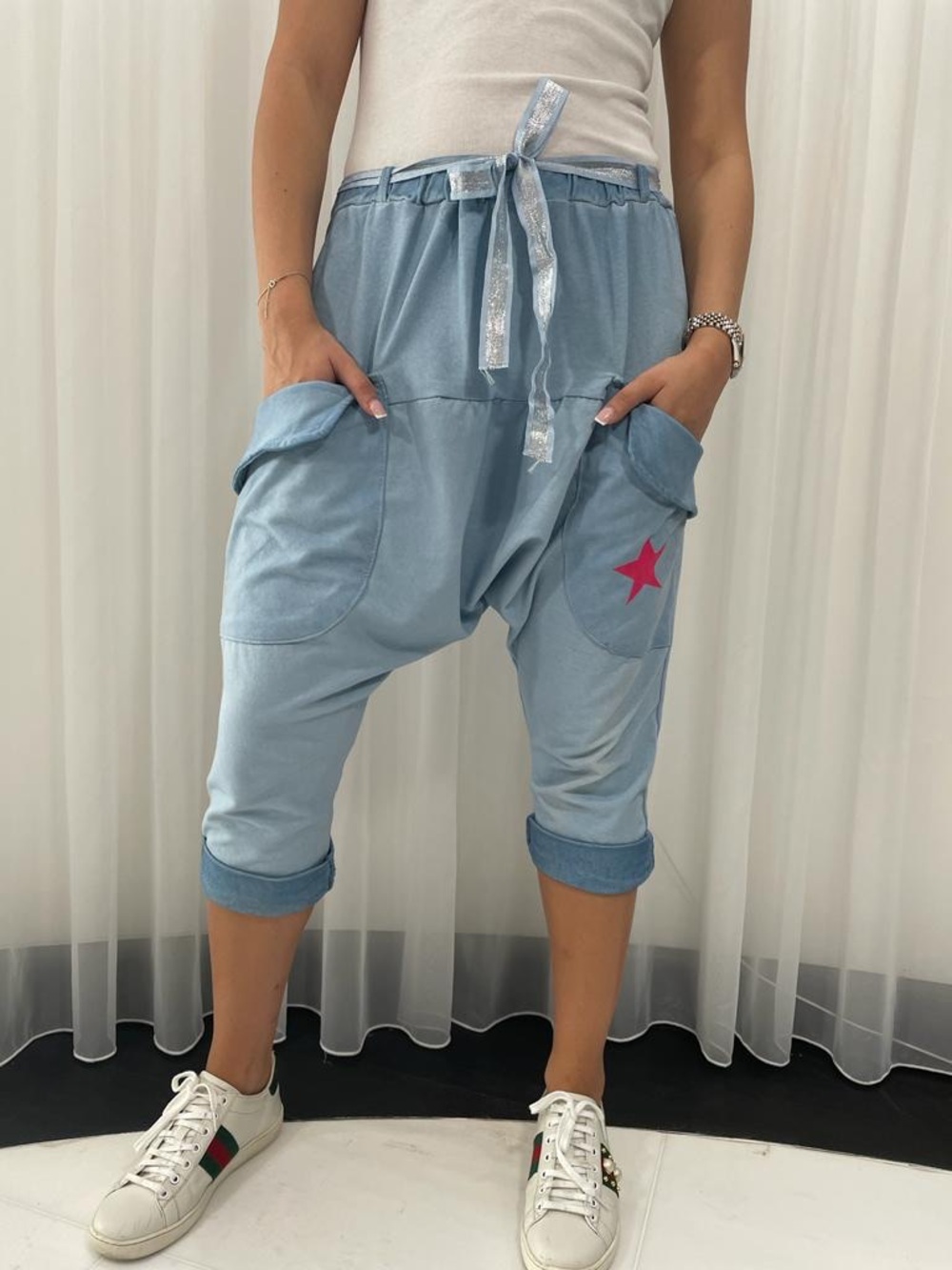 Light Blue Women's Drop-Crotch Capri Pants with Pink Star